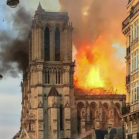 Rivoli Notre Dame D'hotes Private Panzió